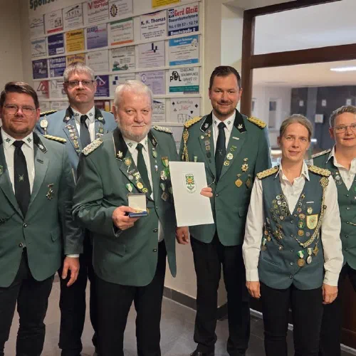 Ehrung verdienter Schützenbrüder auf der Mitgliederversammlung